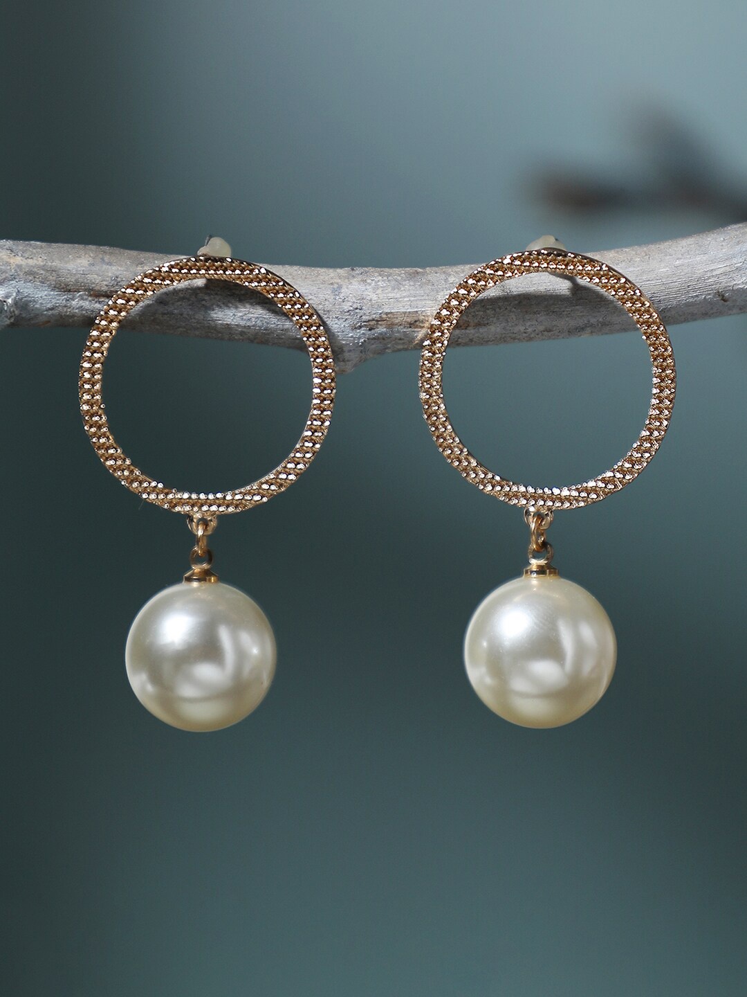 

SOHI Women Gold Plated Cream-Coloured Circular Drop Earrings