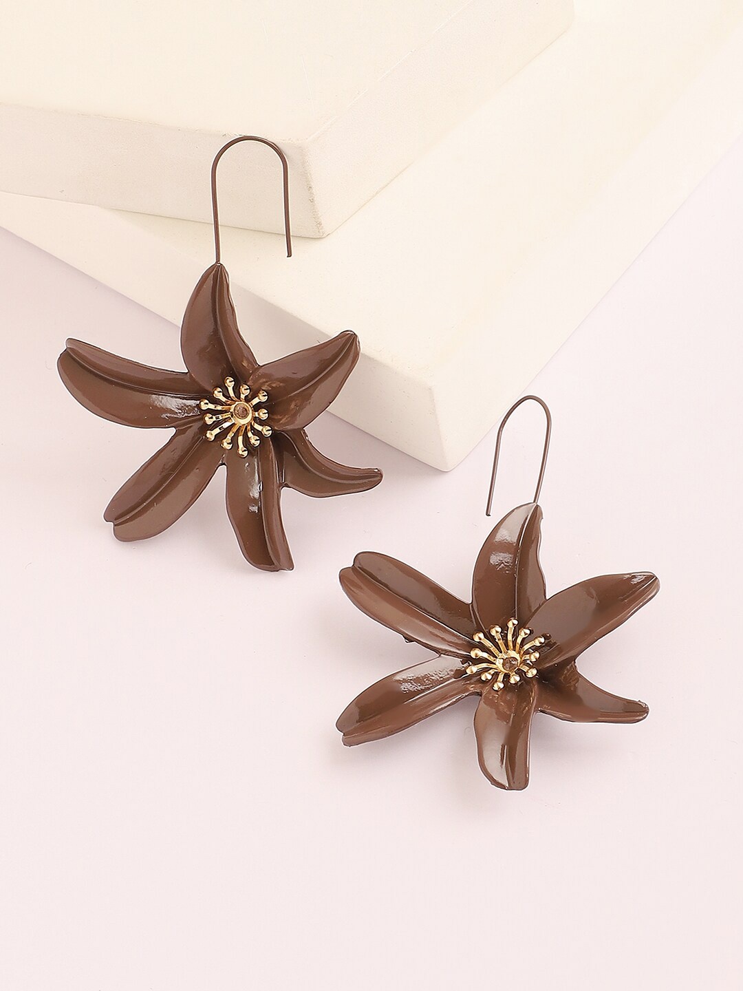 

SOHI Women Gold Plated Brown Floral Drop Earrings