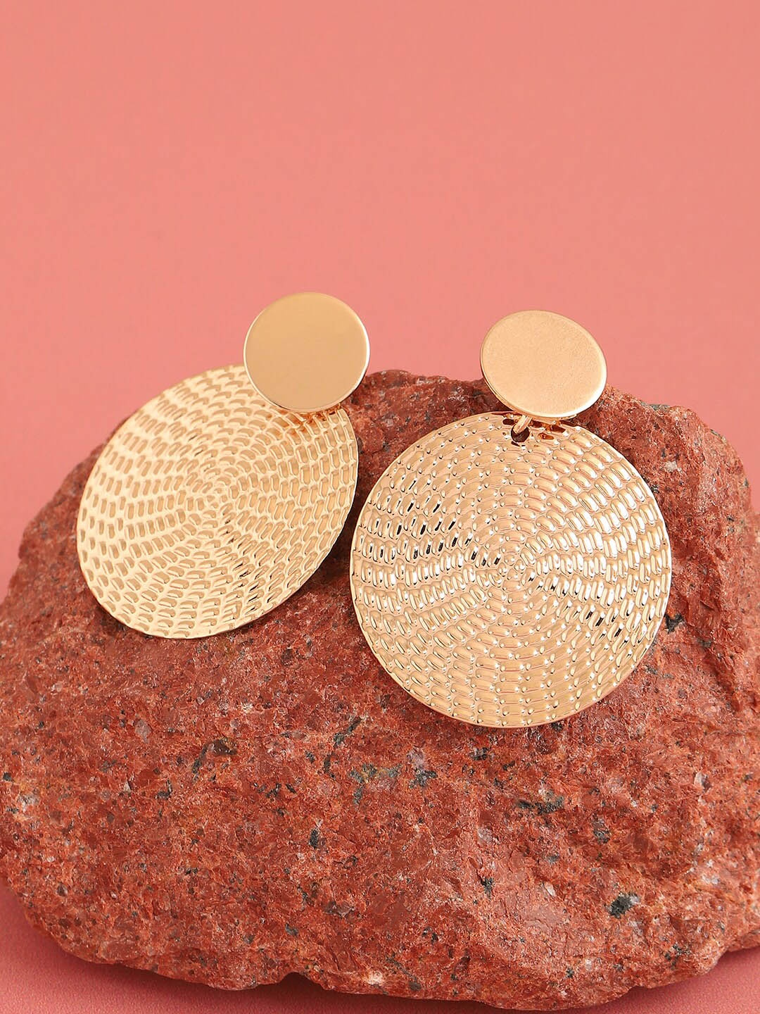 

SOHI Gold-Plated Circular Shaped Drop Earrings