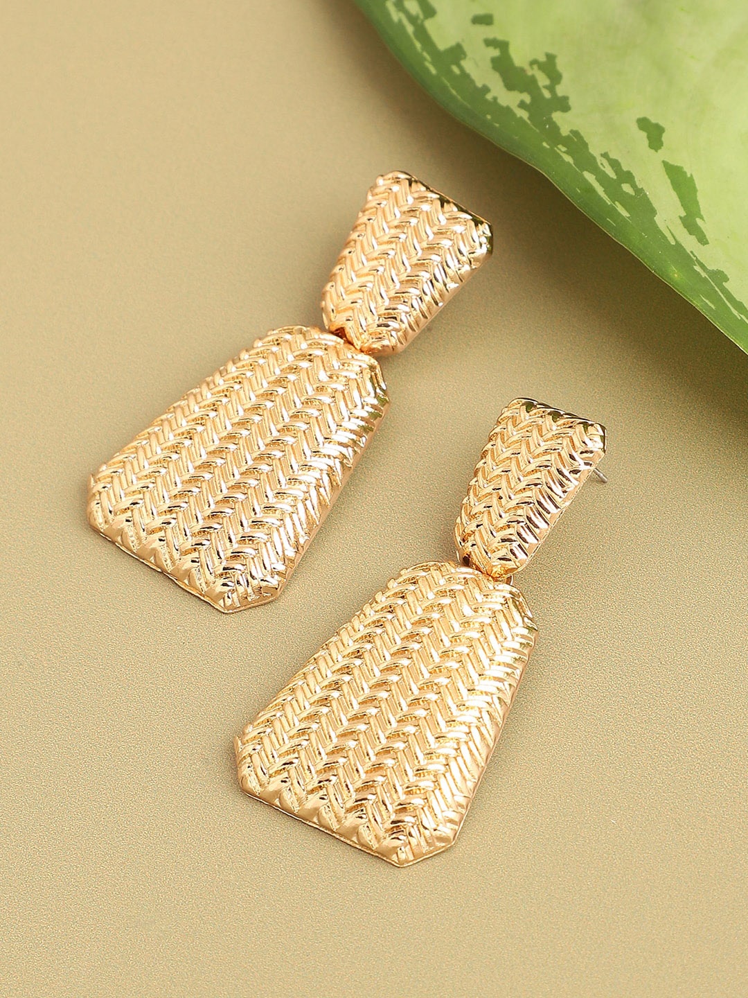 

SOHI Gold-Plated Geometric Shaped Drop Earrings
