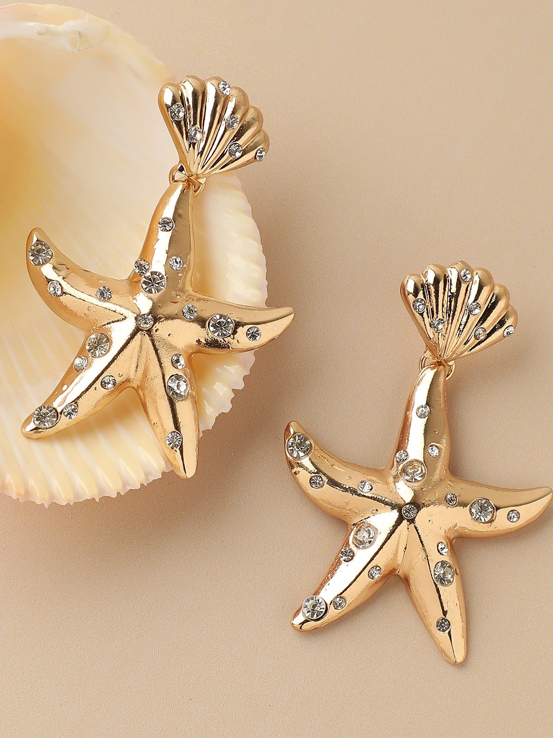 

SOHI Gold-Plated Star Shaped Drop Earrings