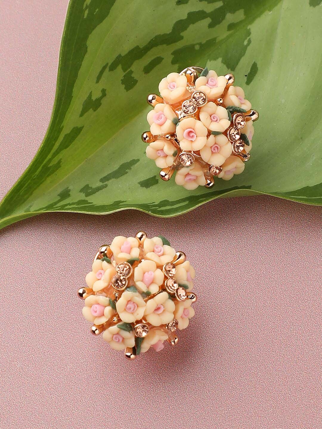 

SOHI Cream-Coloured Gold-Plated Floral Studs Earrings