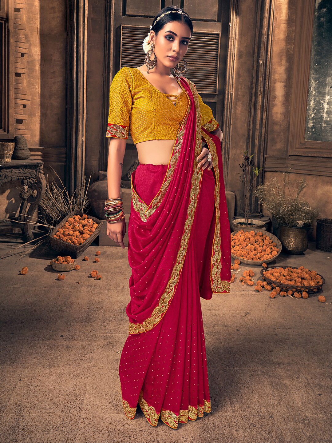

Shaily Magenta & Gold-Toned Mukaish Saree
