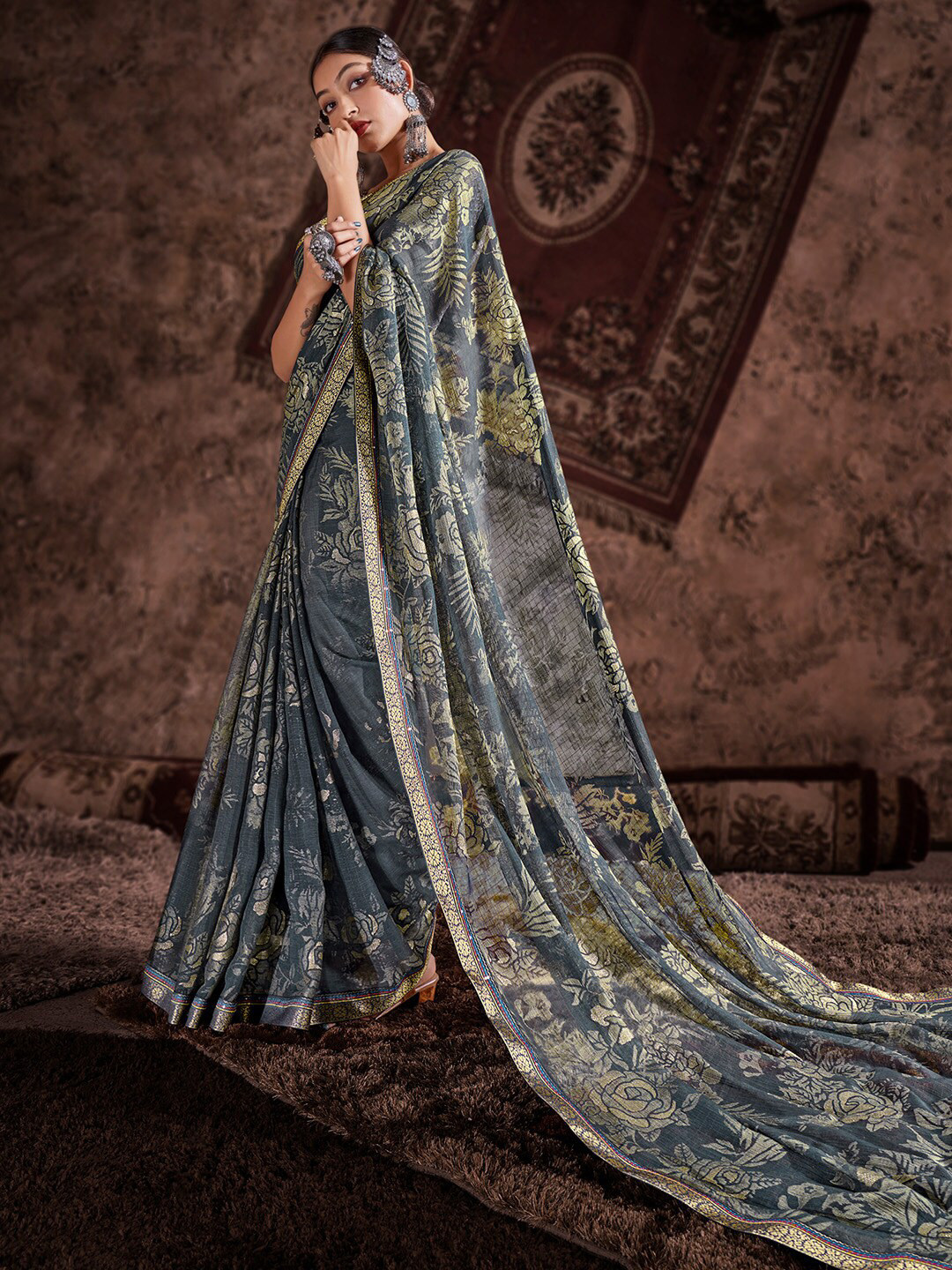 

Shaily Grey & Gold-Toned Woven Design Zari Pure Chiffon Saree