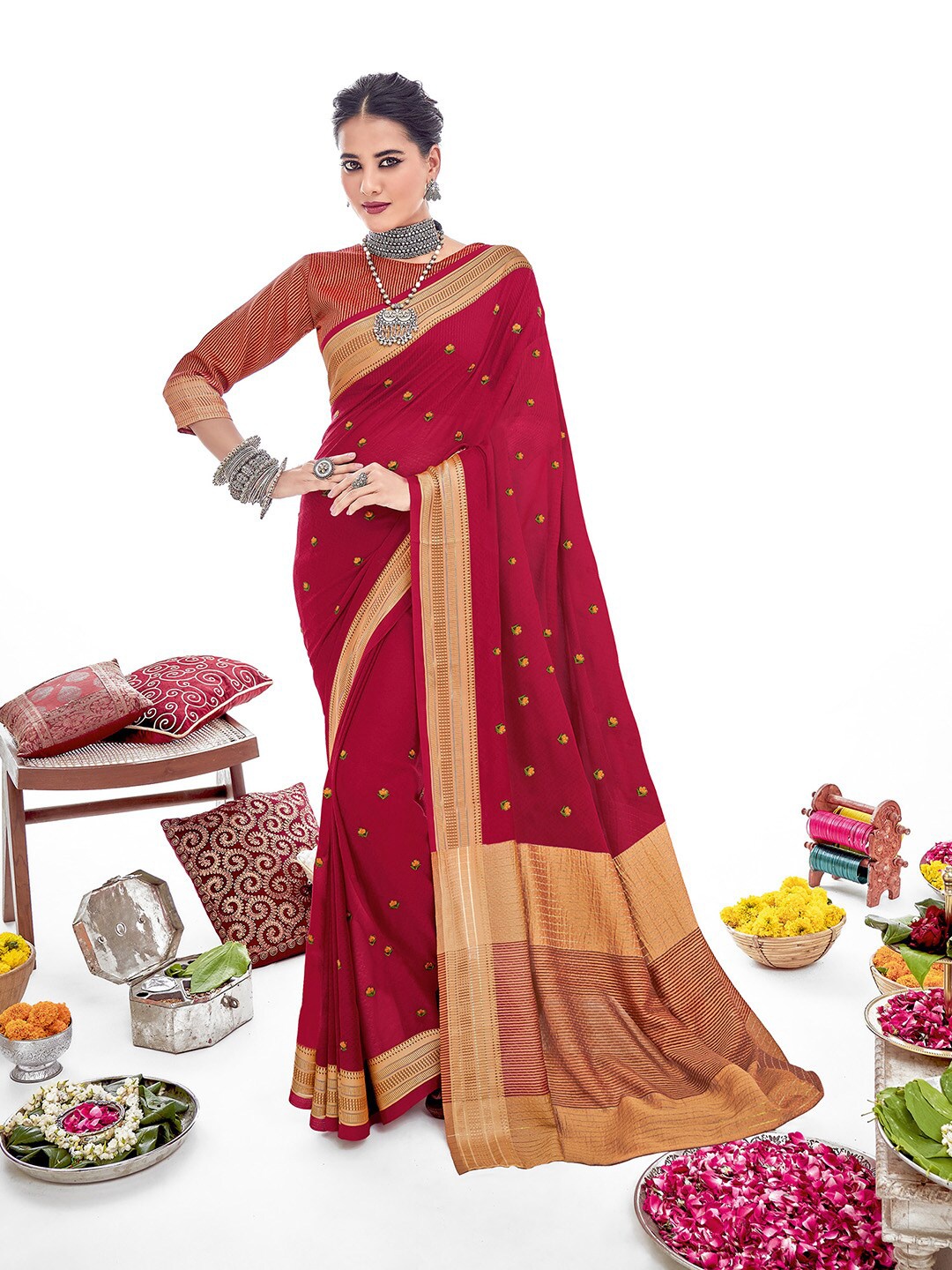 

Shaily Magenta & Gold-Toned Floral Zari Silk Cotton Saree