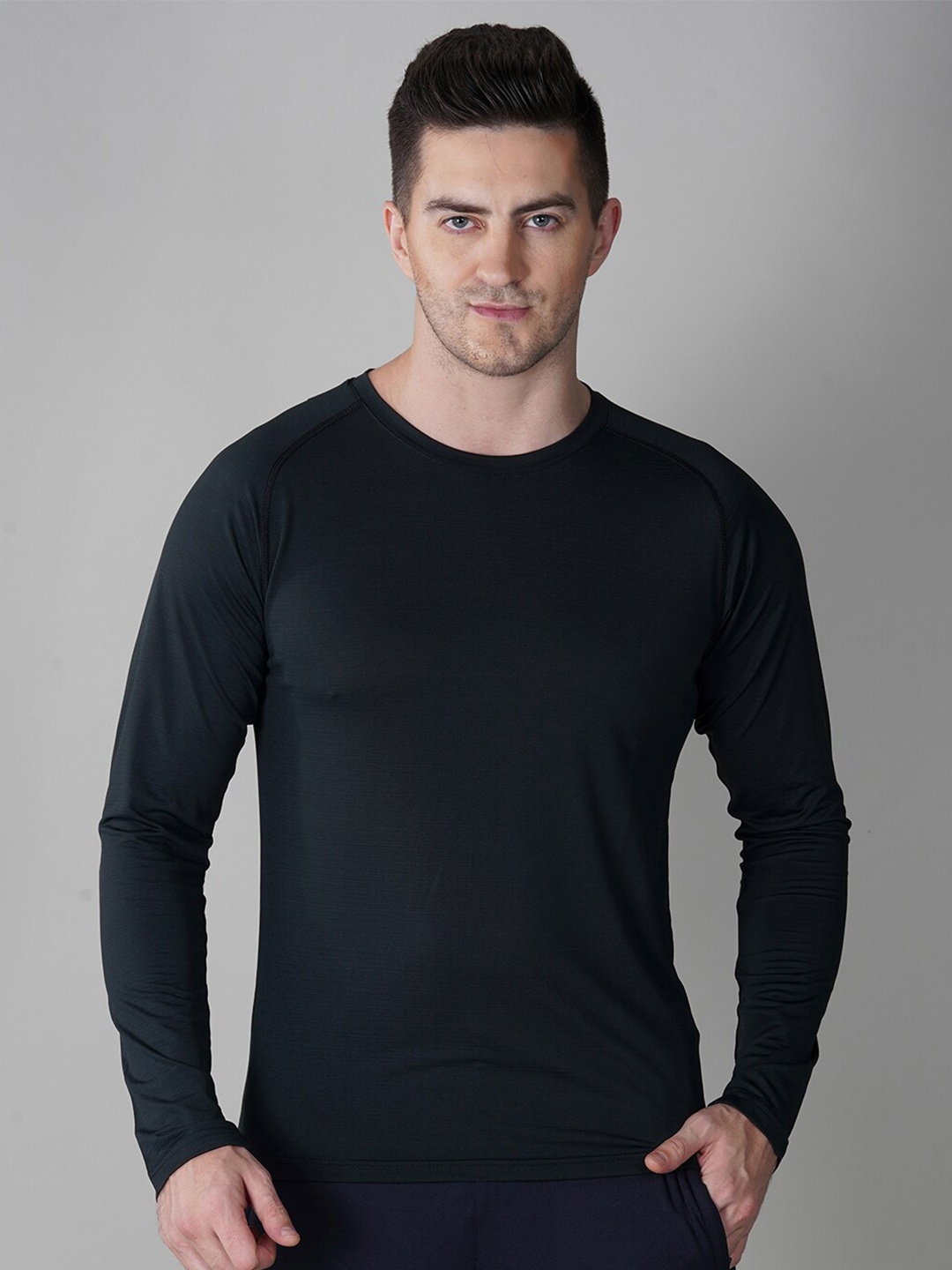 

NIVIA Men Black Dri-FIT T-shirt