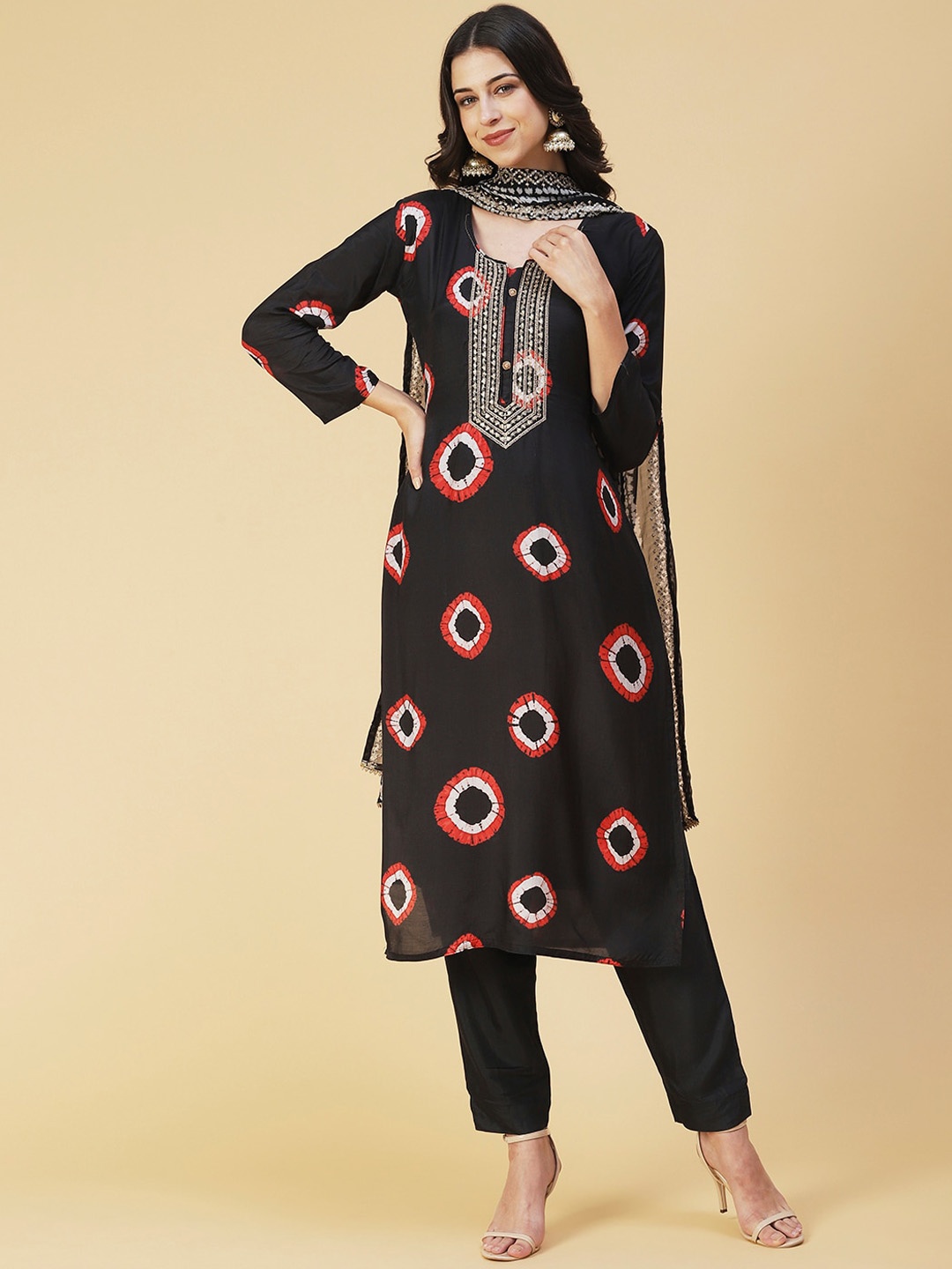 

FASHOR Women Ethnic Motifs Dyed Kurta with Trousers & With Dupatta, Black