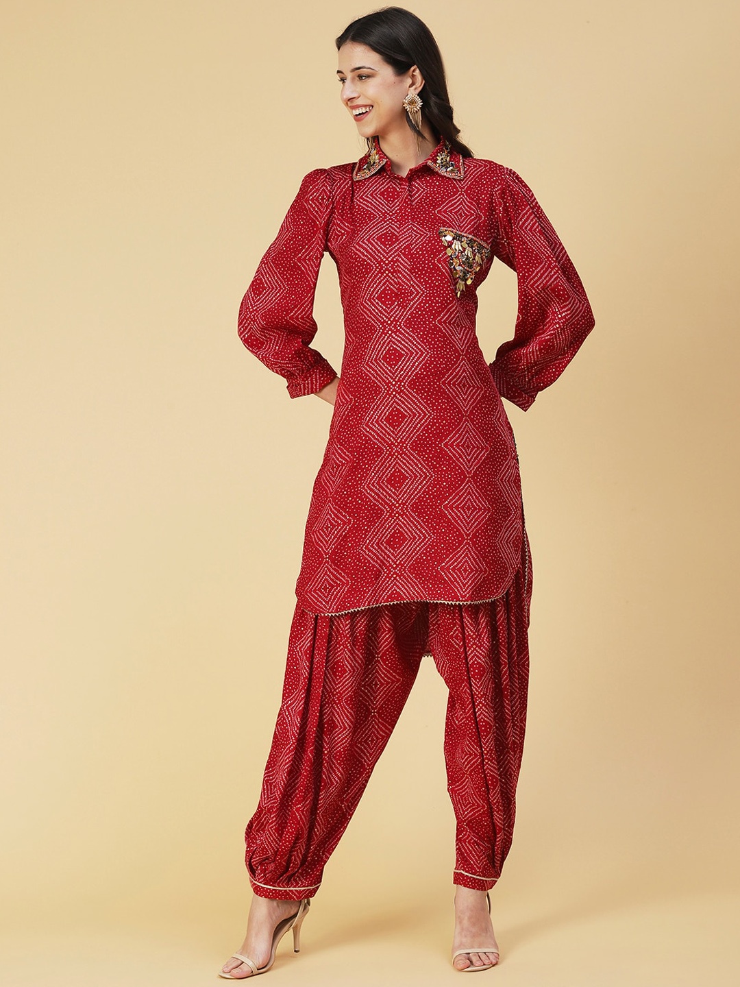 

FASHOR Women Maroon Bandhani Printed Sequinned Kurta with Salwar