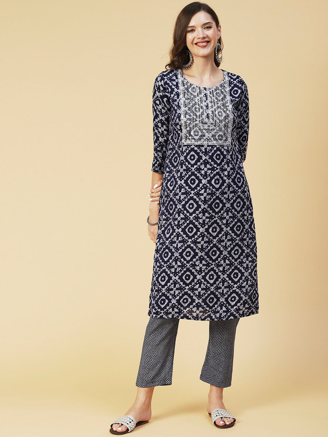 

FASHOR Women Navy Blue Leheriya Printed Sequinned Kurta with Trousers