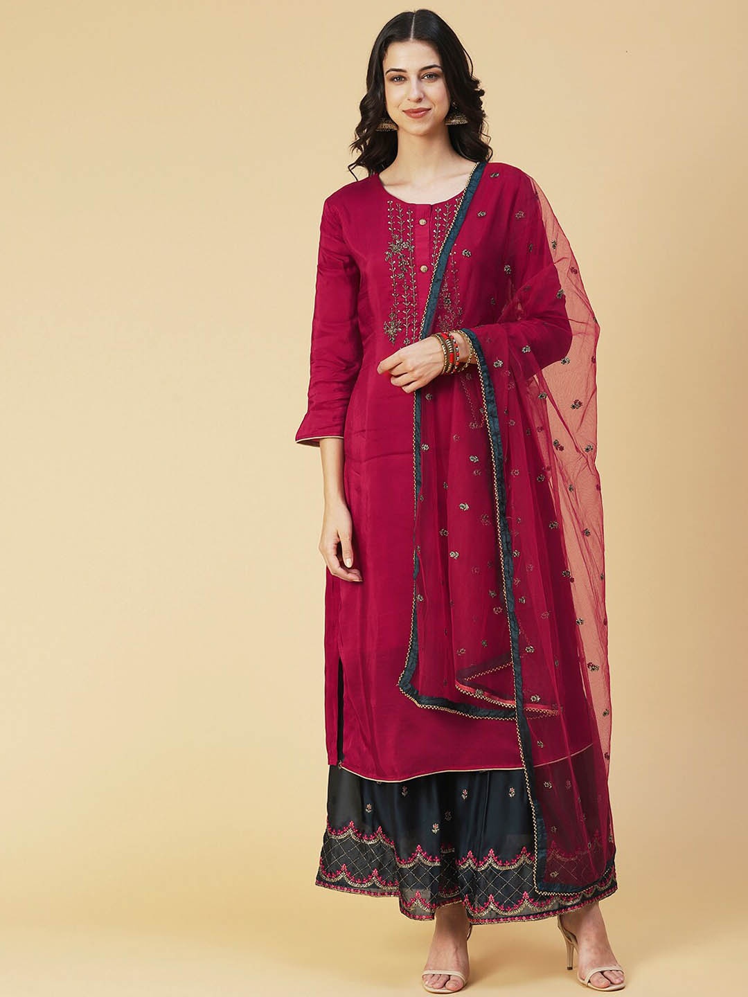 

FASHOR Ethnic Motifs Embroidered Thread Work Kurta with Sharara & With Dupatta, Maroon