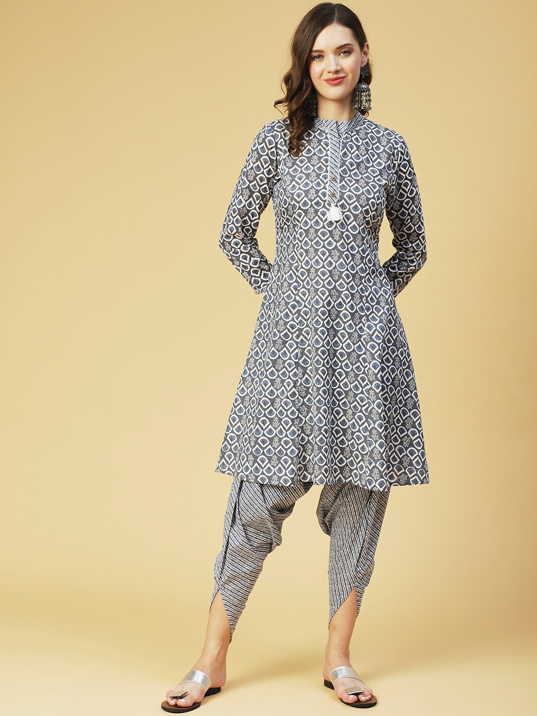 

FASHOR Ethnic Motifs Printed Pure Cotton Kurta with Harem Pants, Grey