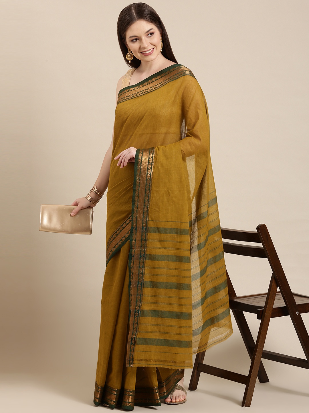 

Pavechas Green & Gold-Toned Zari Pure Cotton Narayan Peth Saree