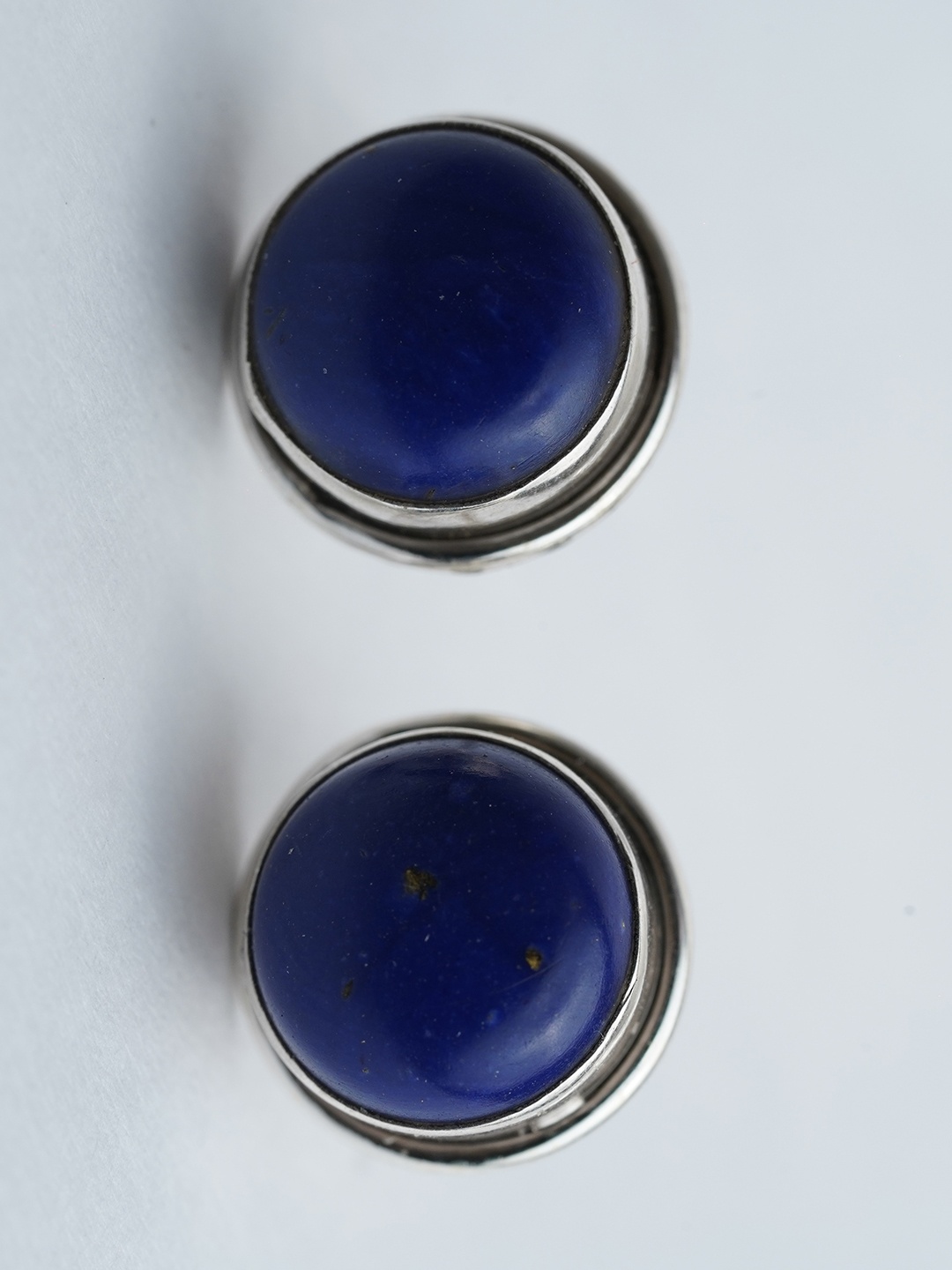 

Arte Jewels Silver Circular Studs Earrings, Blue