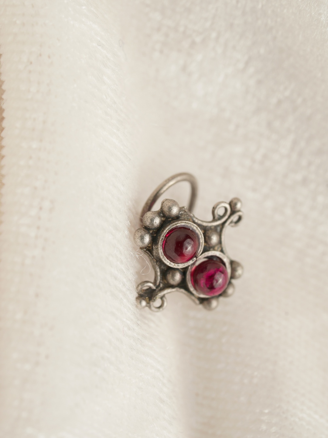 

Arte Jewels Women 92.5 Silver Pink & Silver Nosepin