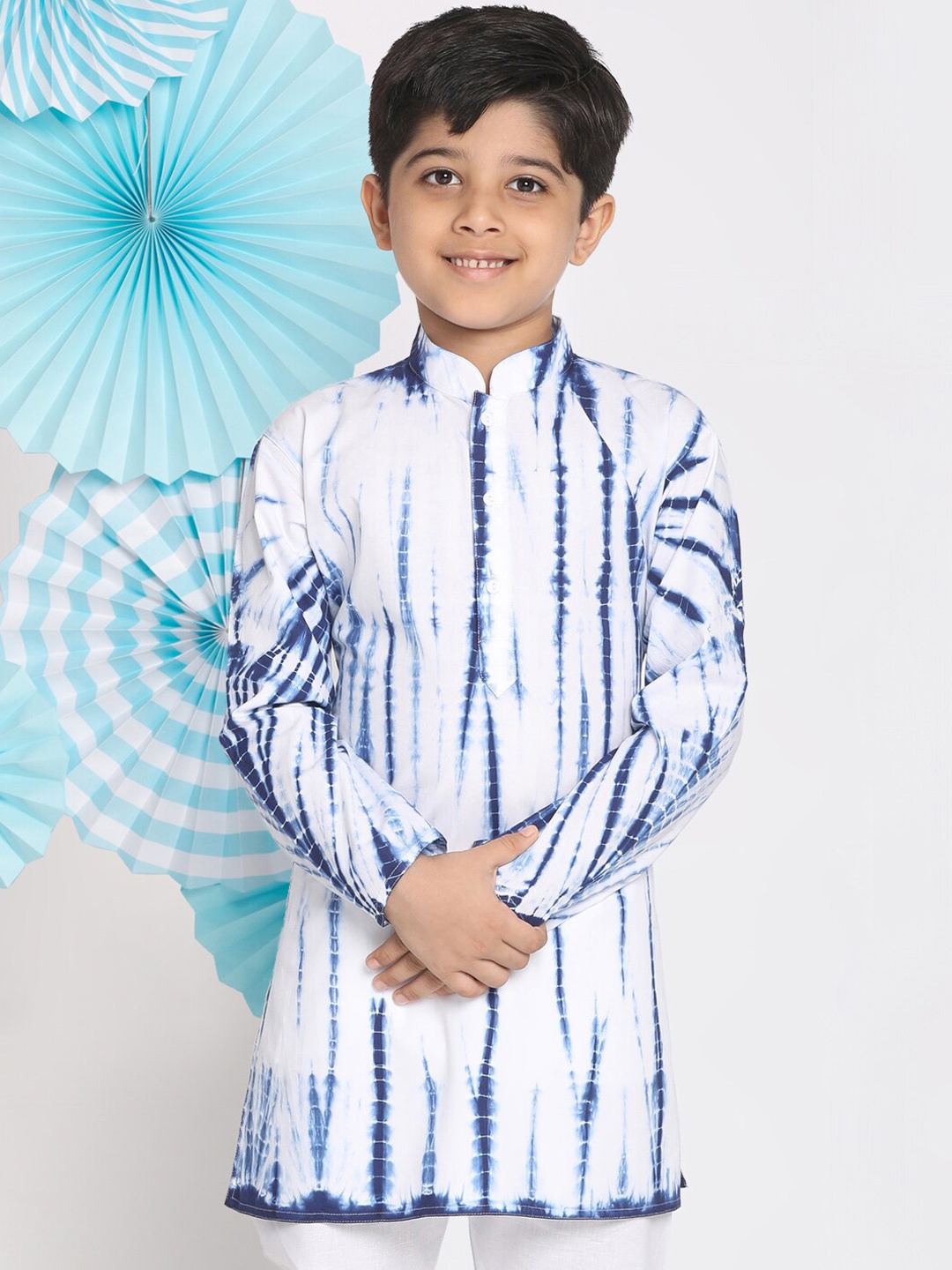 

VASTRAMAY Boys Mandarin collar Shibori Cotton Kurta, Blue