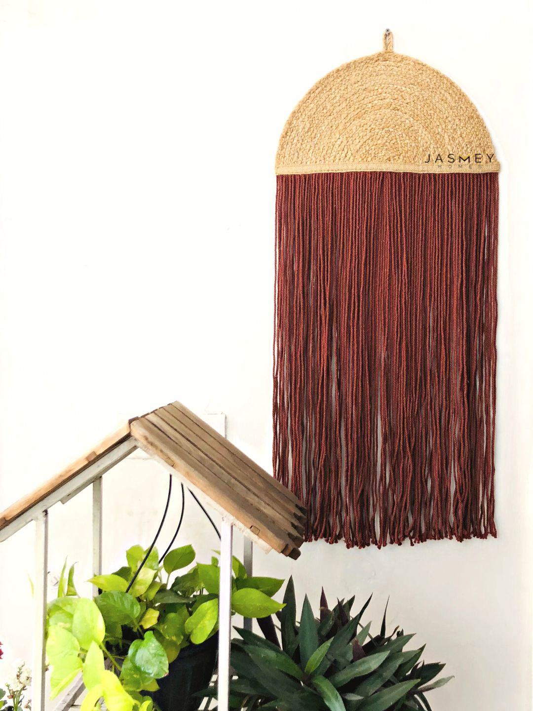 JASMEY HOMES Boho Range Maroon Macrame & Jute Wall Hanging