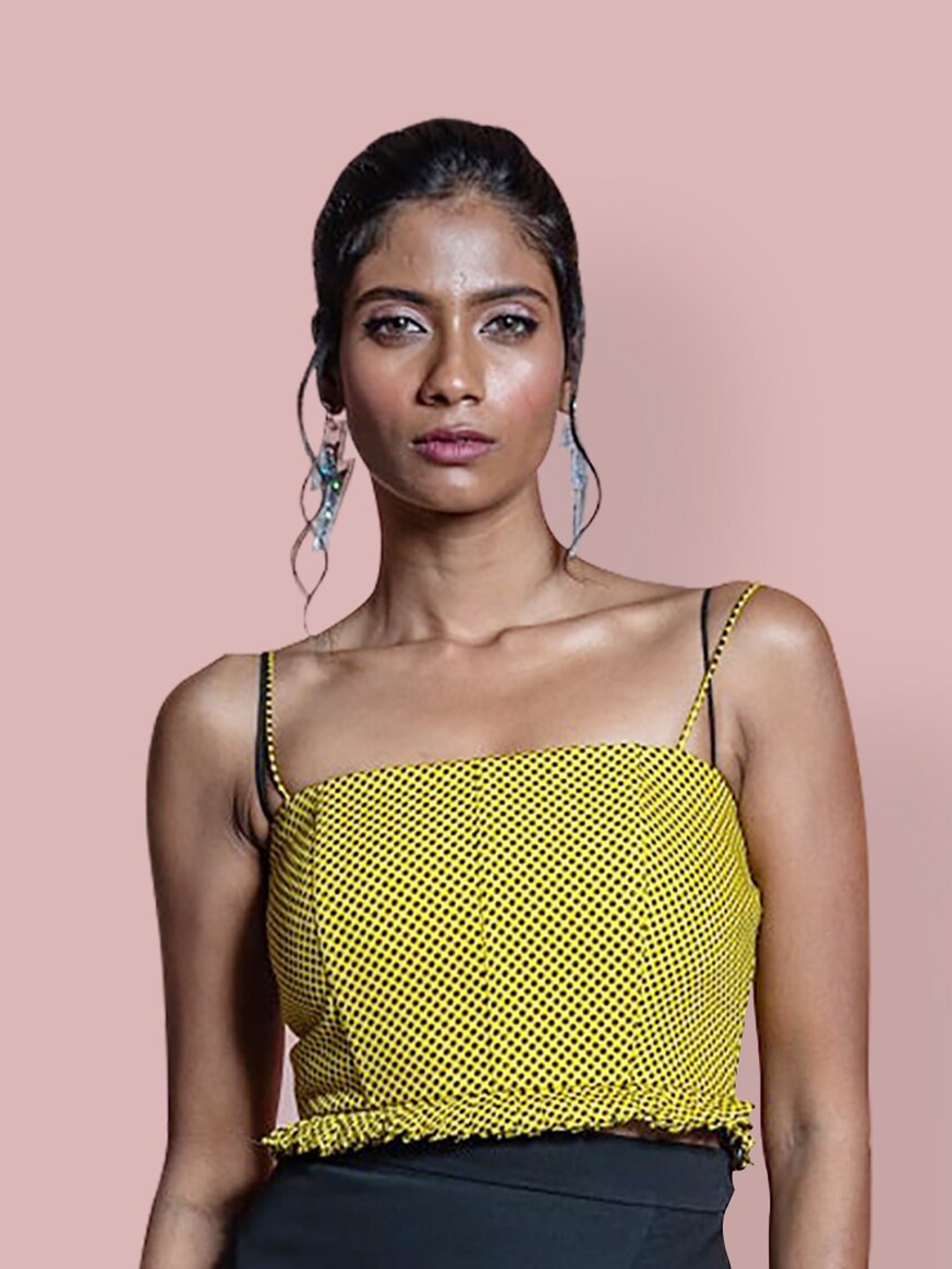 

MODWEE Woman Yellow Crop Top