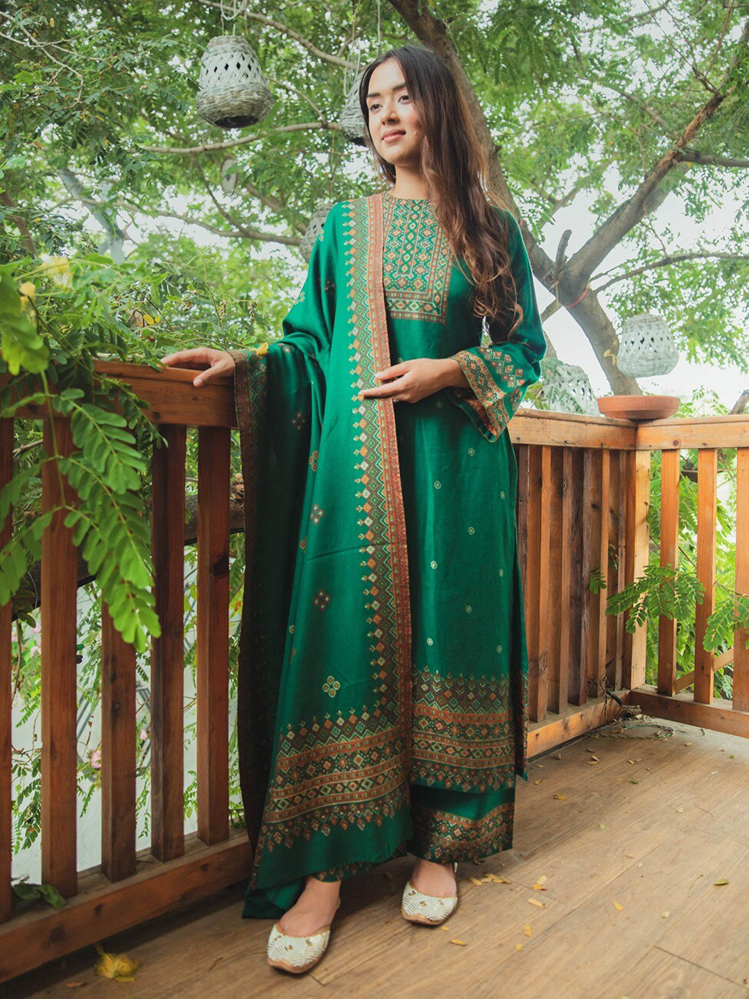 

Safaa Green & Yellow Viscose Rayon Unstitched Dress Material