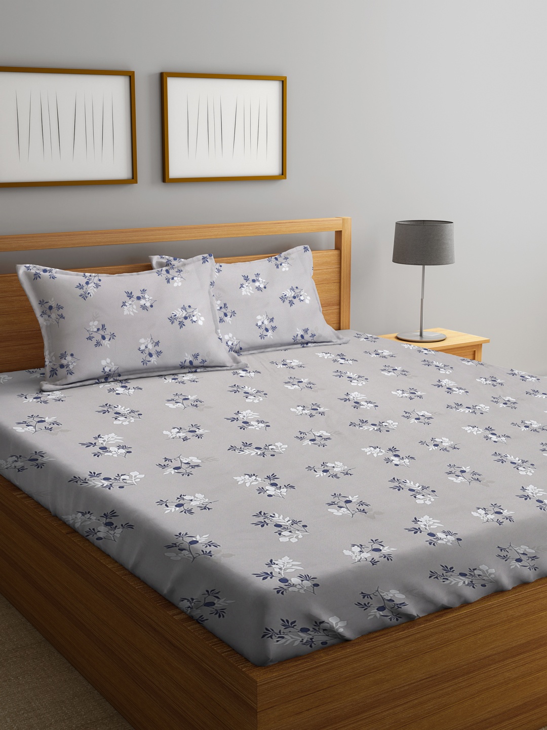 

KLOTTHE Grey & White 300 TC King Floral Printed Cotton Bedsheet with 2 Pillow Covers