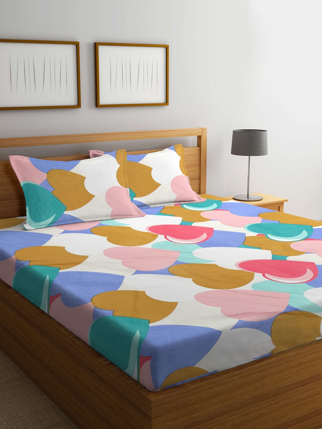

KLOTTHE White & Mustard Conversational 300 TC King Bedsheet with 2 Pillow Covers