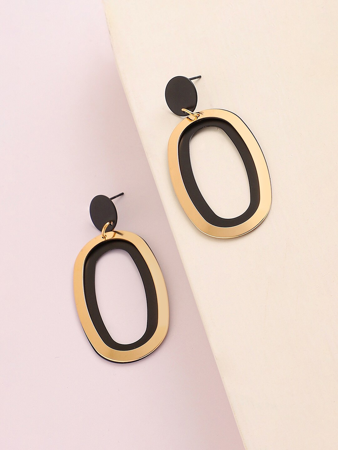 

SOHI Grey Gold-Plated Oval Drop Earrings