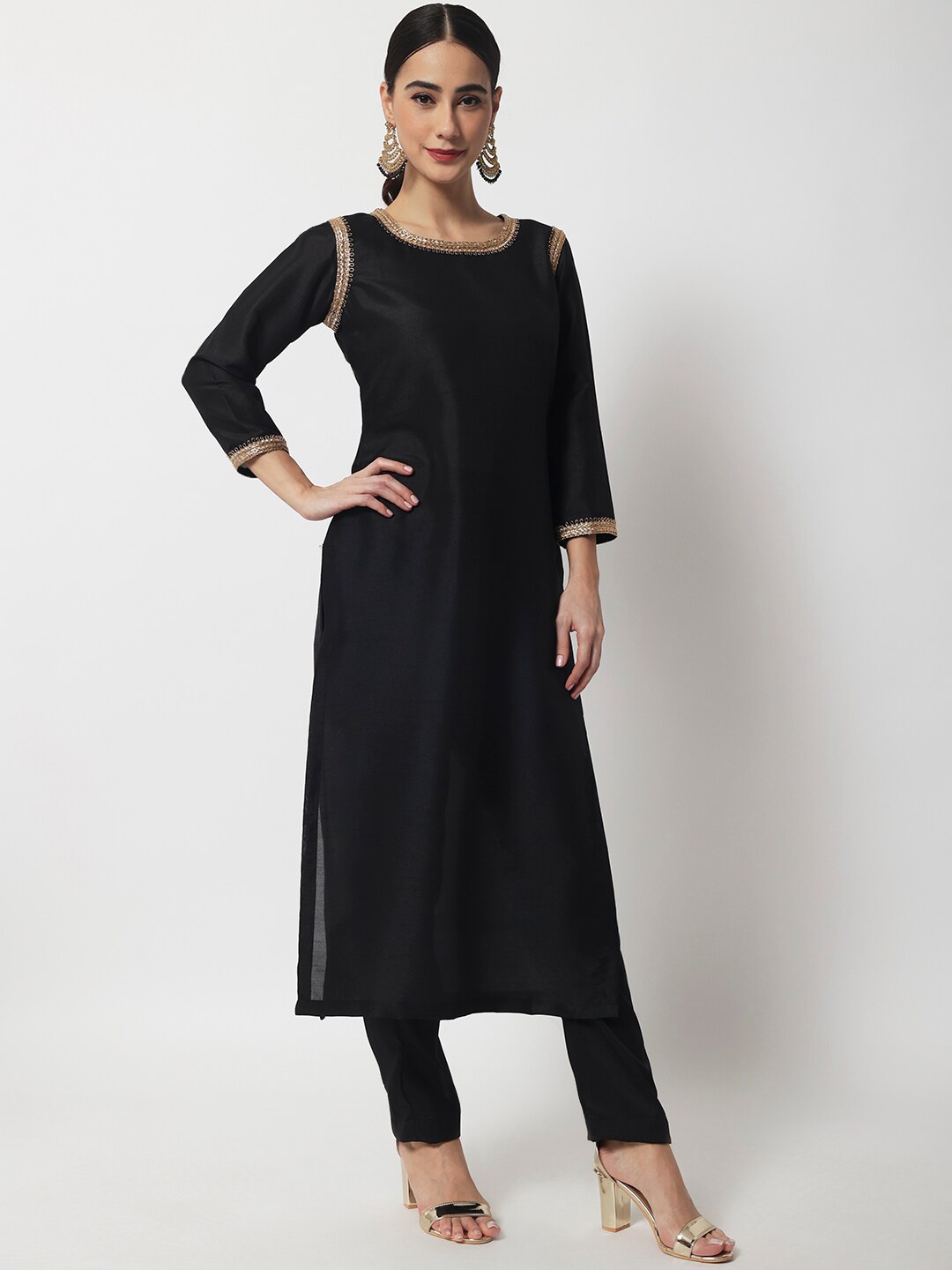 

anokherang Women Thread Work Kurta with Trousers & Dupatta, Black