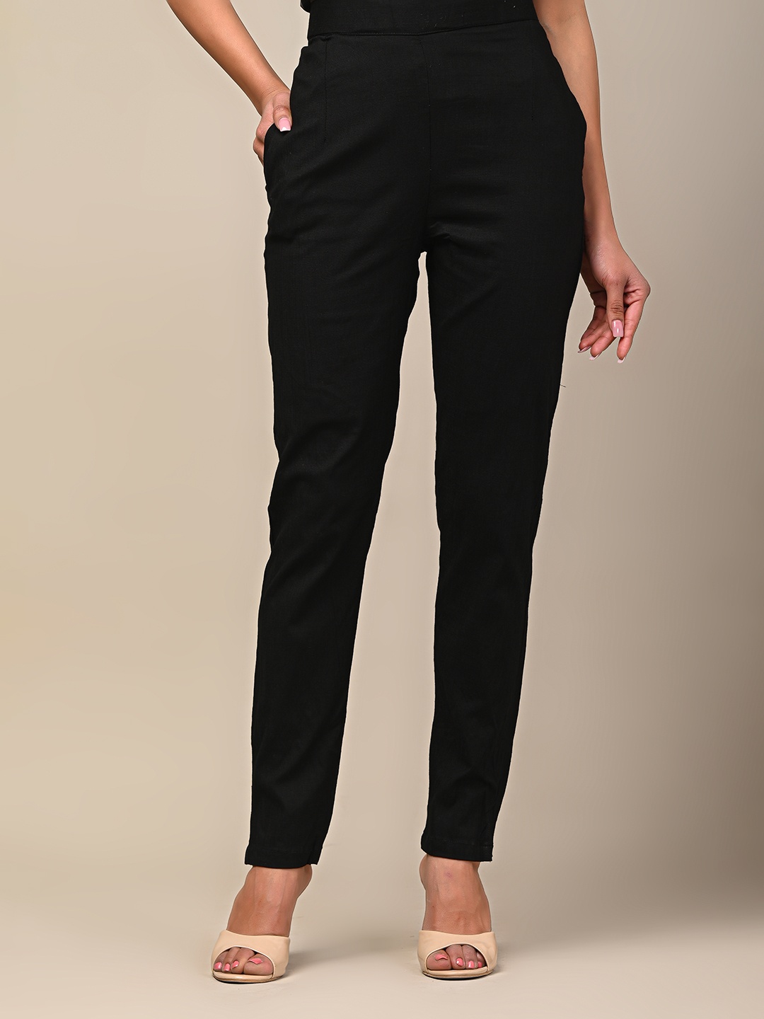

DHRTI Women Slim Fit Trousers, Black
