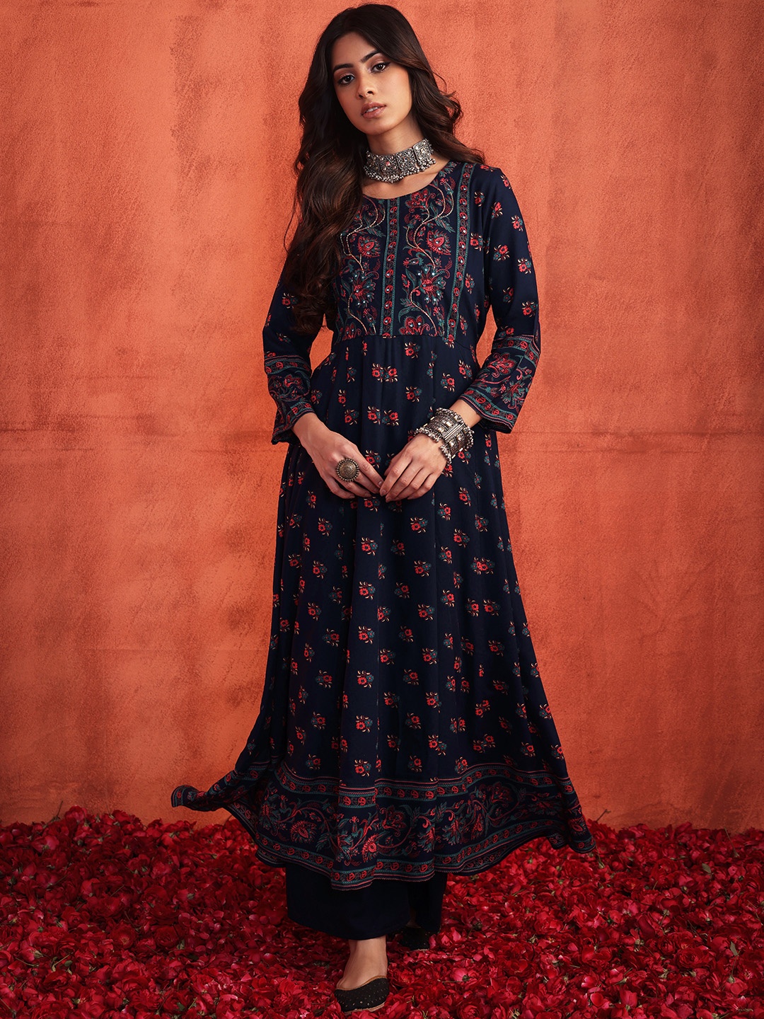 

INDYA Women Floral Printed Anarkali Kurta, Navy blue