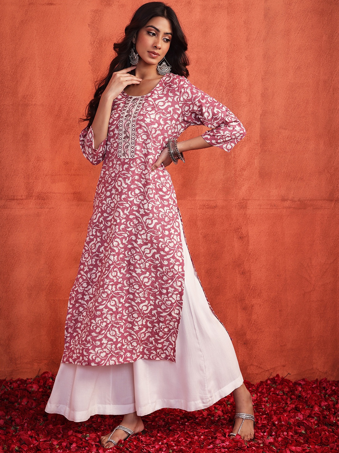 

INDYA Ethnic Motifs Printed Mirror Work Kurta, Purple
