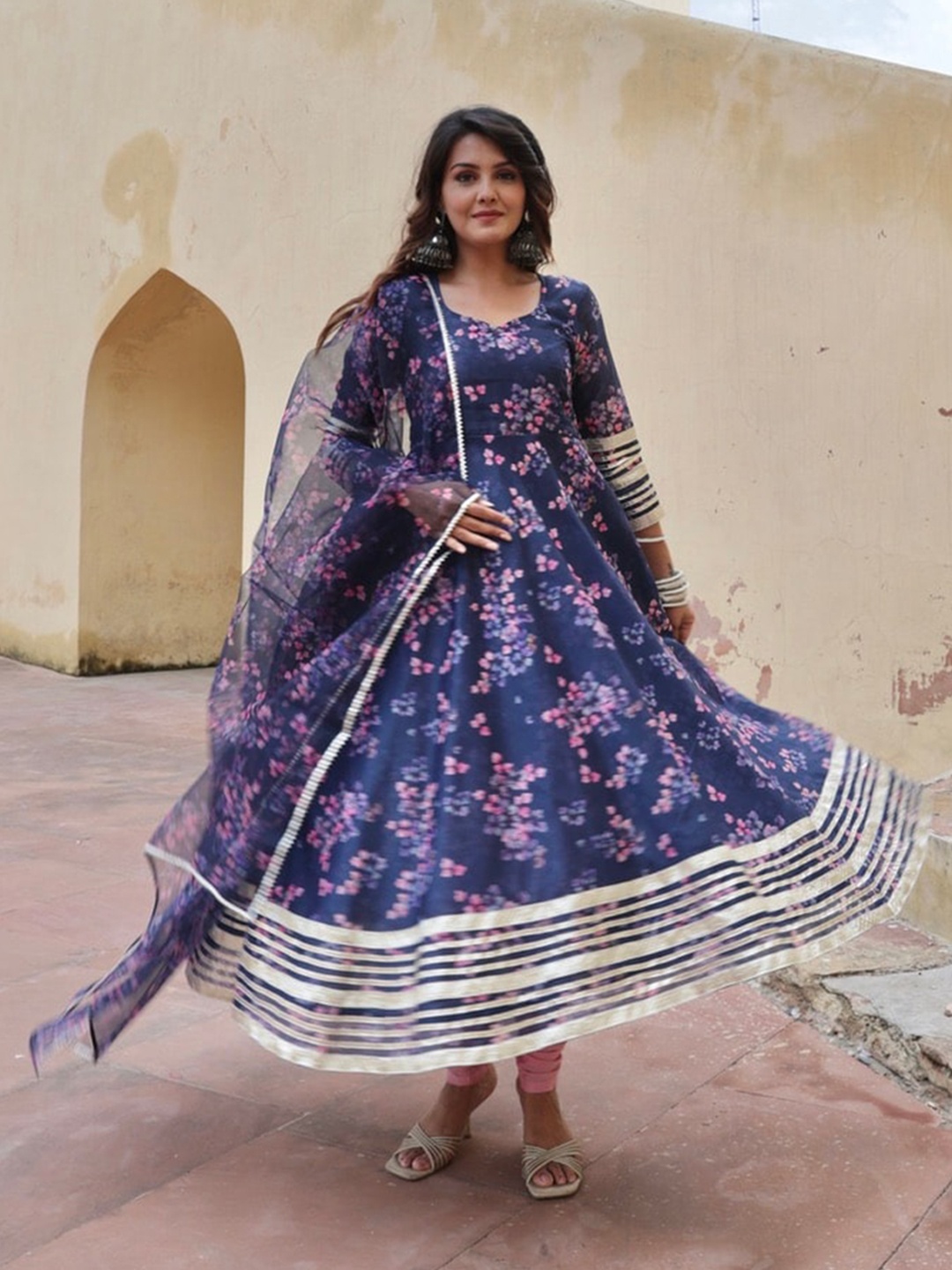

OneWe Women Floral Printed Thread Work Chanderi Cotton Kurta with Churidar & Dupatta, Navy blue