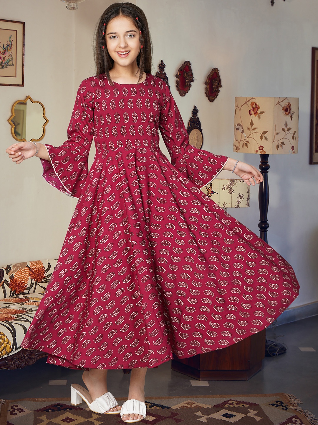 

White World Maroon Floral Printed Ethnic Maxi Dress