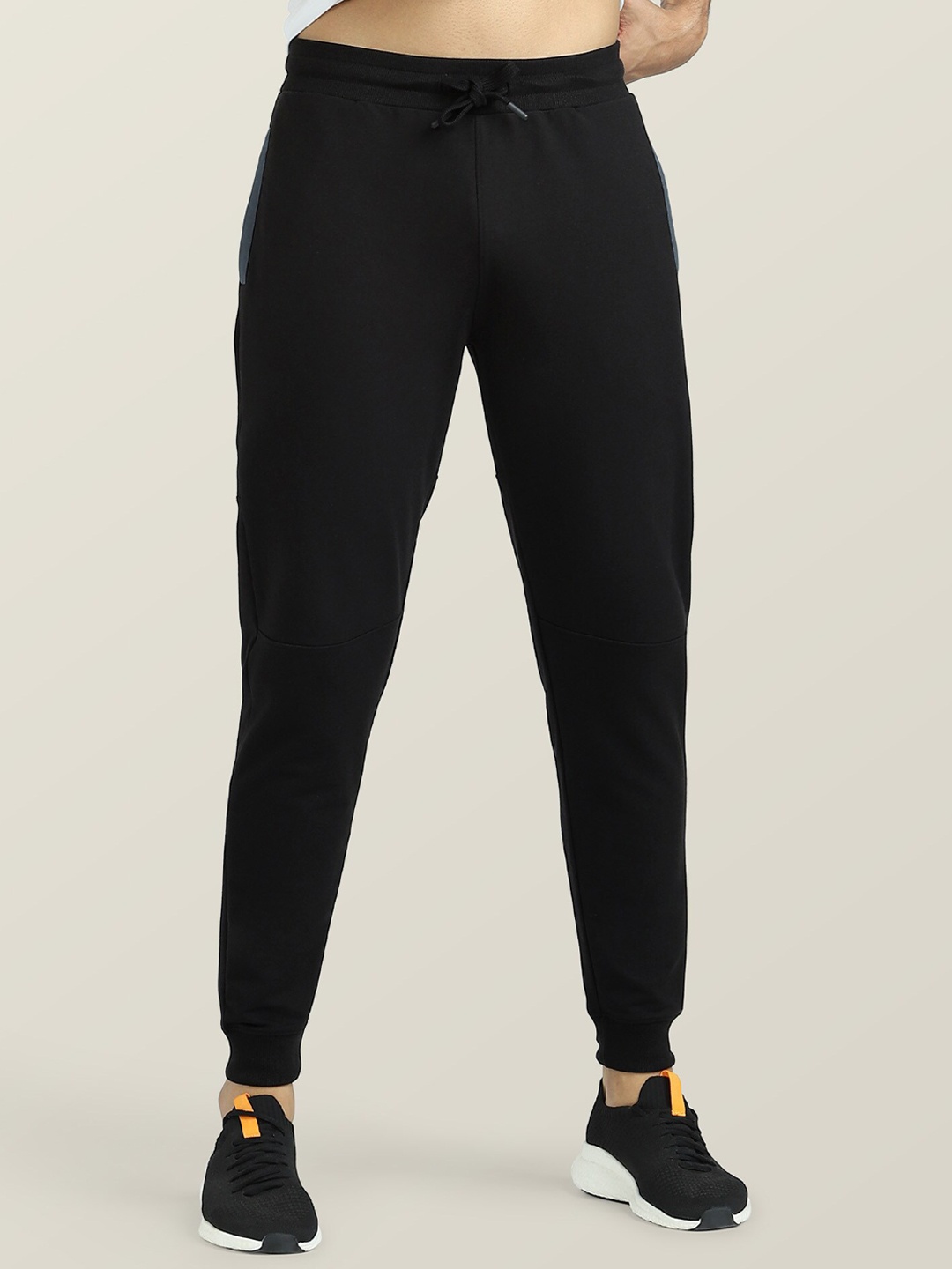 

XYXX Men Drawstring Antimicrobial Regular Fit Joggers, Black