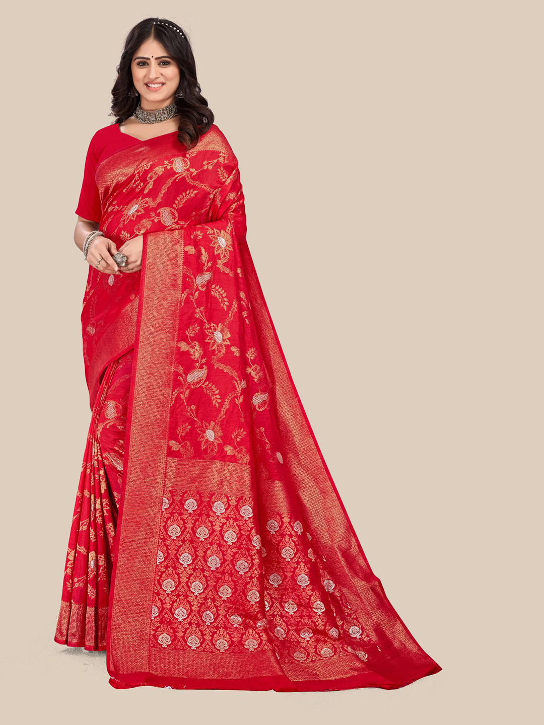 

VAIRAGEE Red & Gold-Toned Woven Design Zari Saree