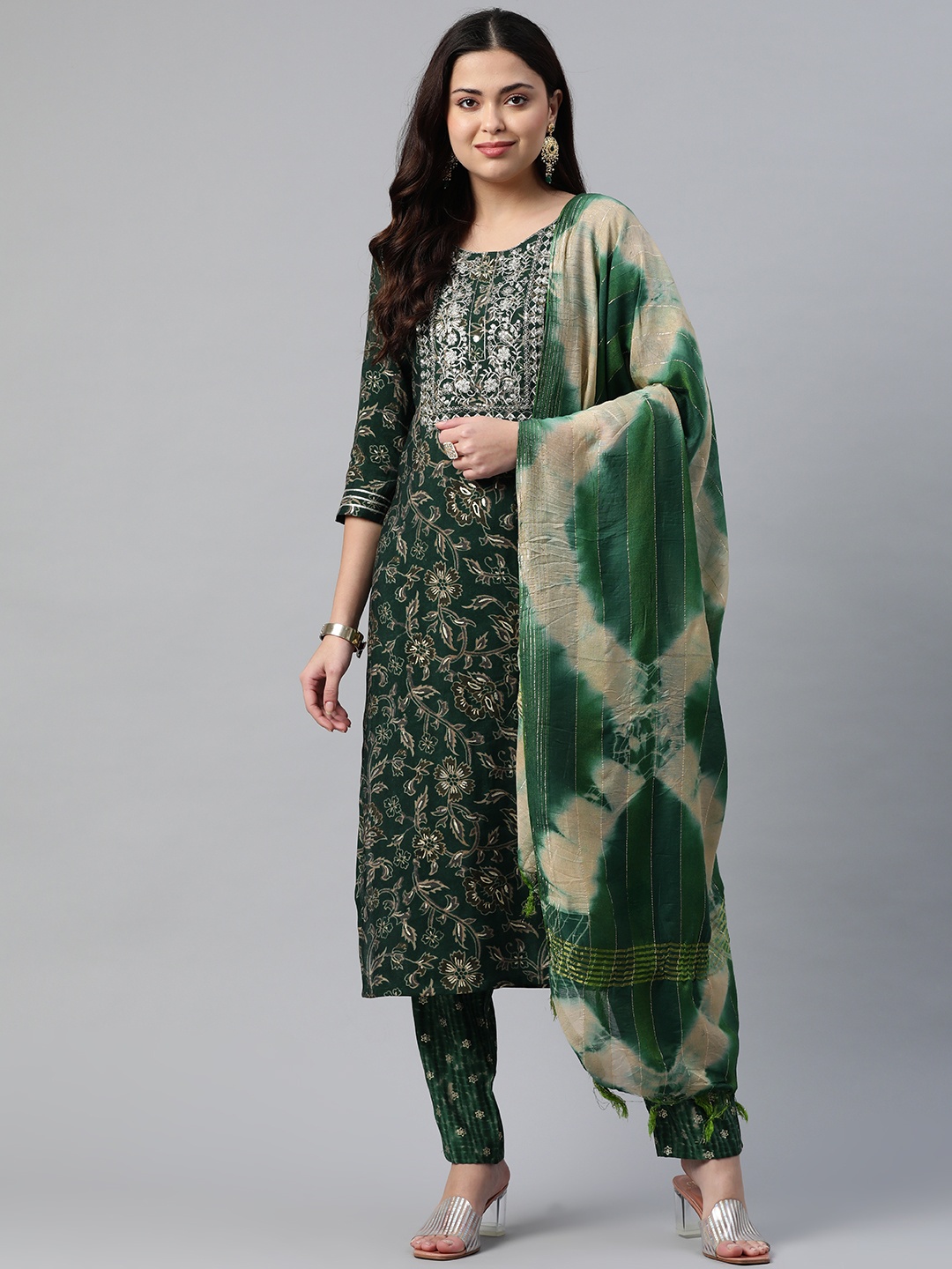 

Readiprint Fashions Women Floral Printed Kurta with Trousers & With Dupatta, Green