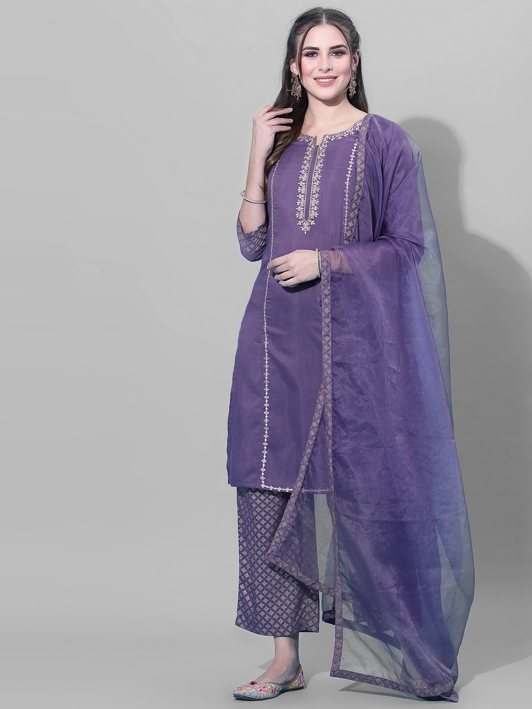 

SKYLEE Women Ethnic Motifs Embroidered Thread Work Kurta with Palazzos & Dupatta, Purple
