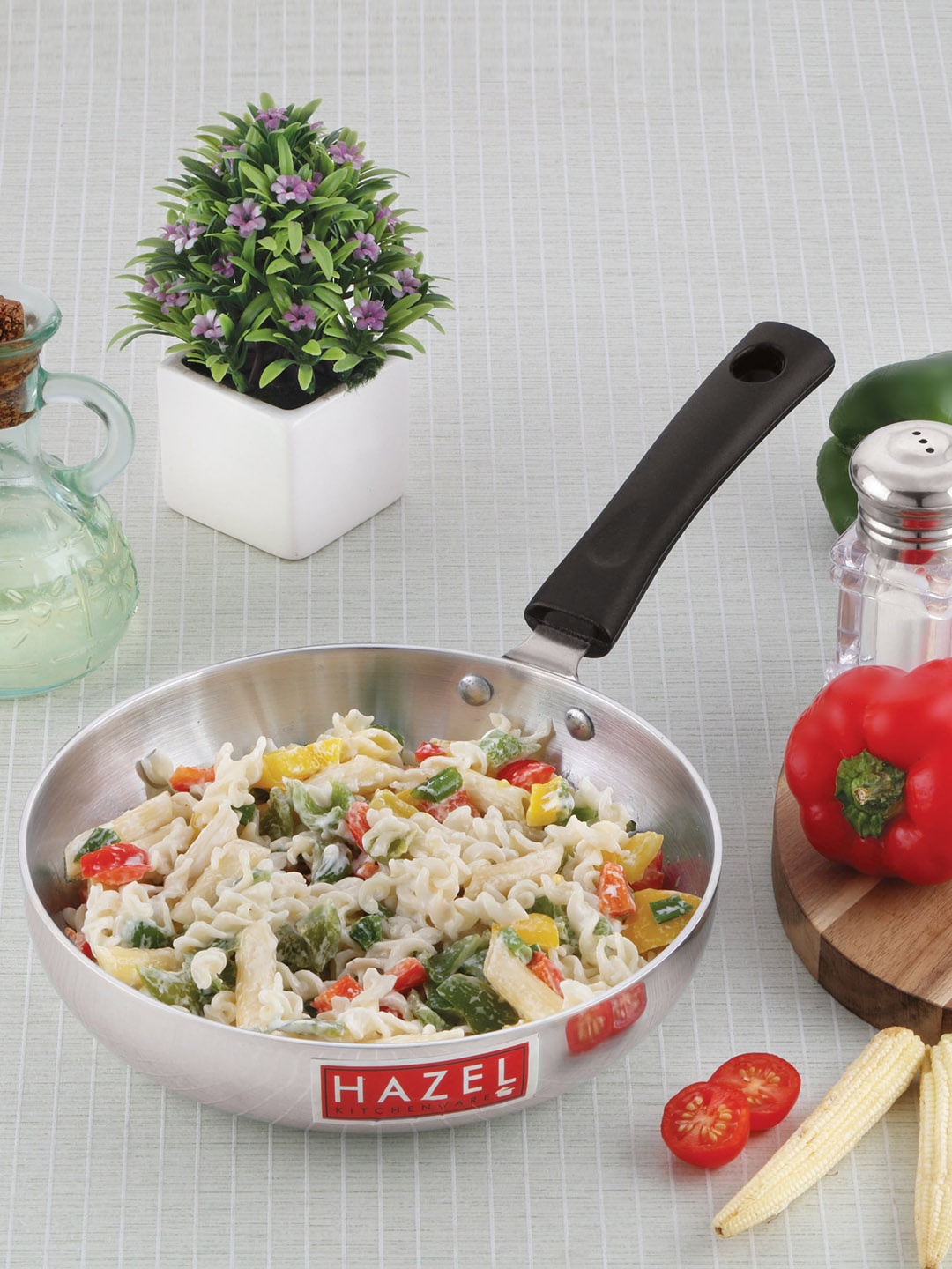 

HAZEL Silver-Toned Induction Base Frypan With Handle 2.1 ltrs