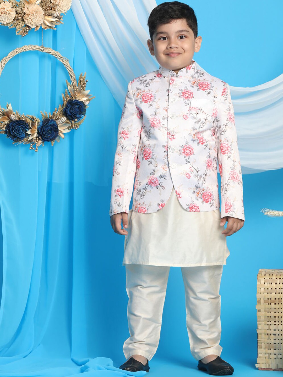 

VASTRAMAY Boys Kurta with Pyjamas & Jacket, Off white