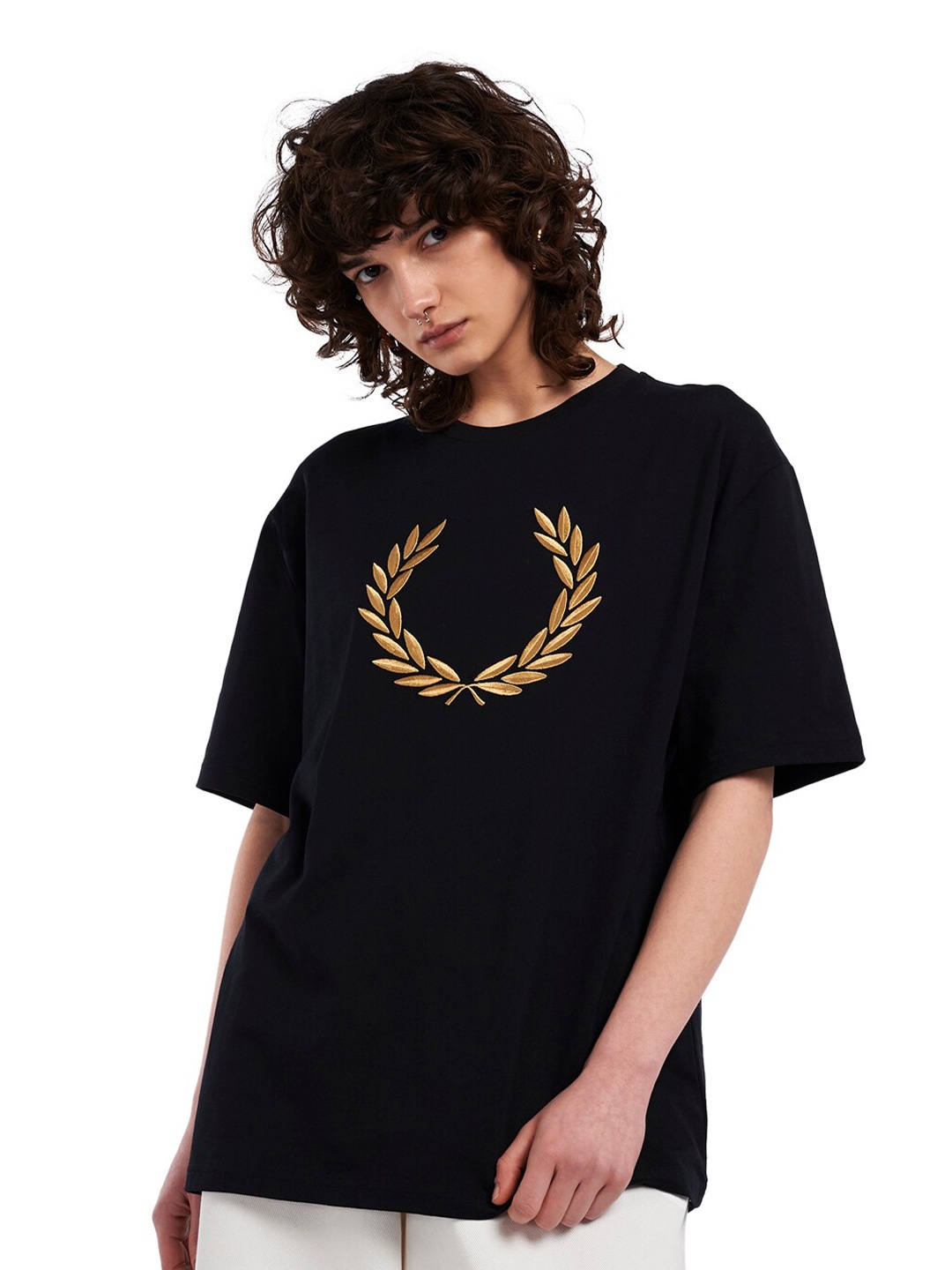 

Fred Perry Women Black Brand Logo Drop-Shoulder Sleeves Pure Cotton T-shirt