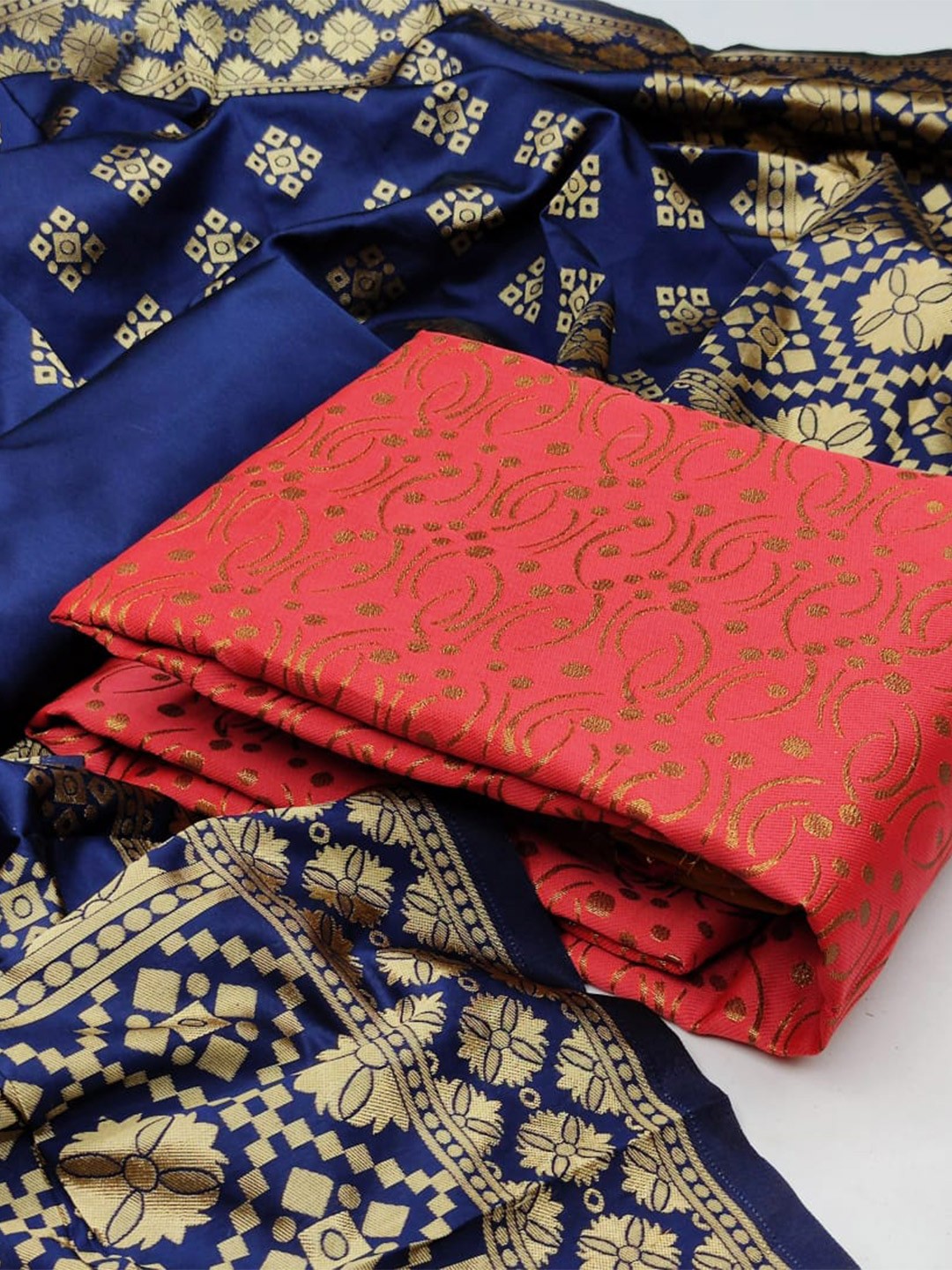 

MORLY Banarasi Jacquard Dupion Silk Unstitched Dress Material, Red