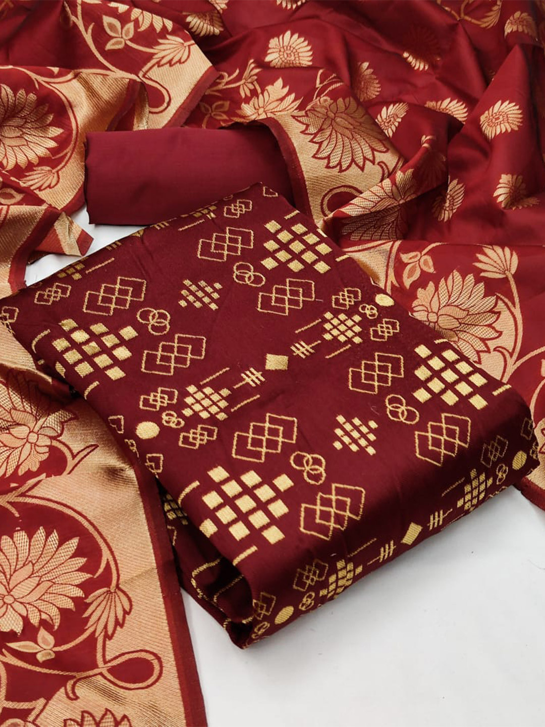 

MORLY Banarasi Jacquard Dupion Silk Unstitched Dress Material, Maroon