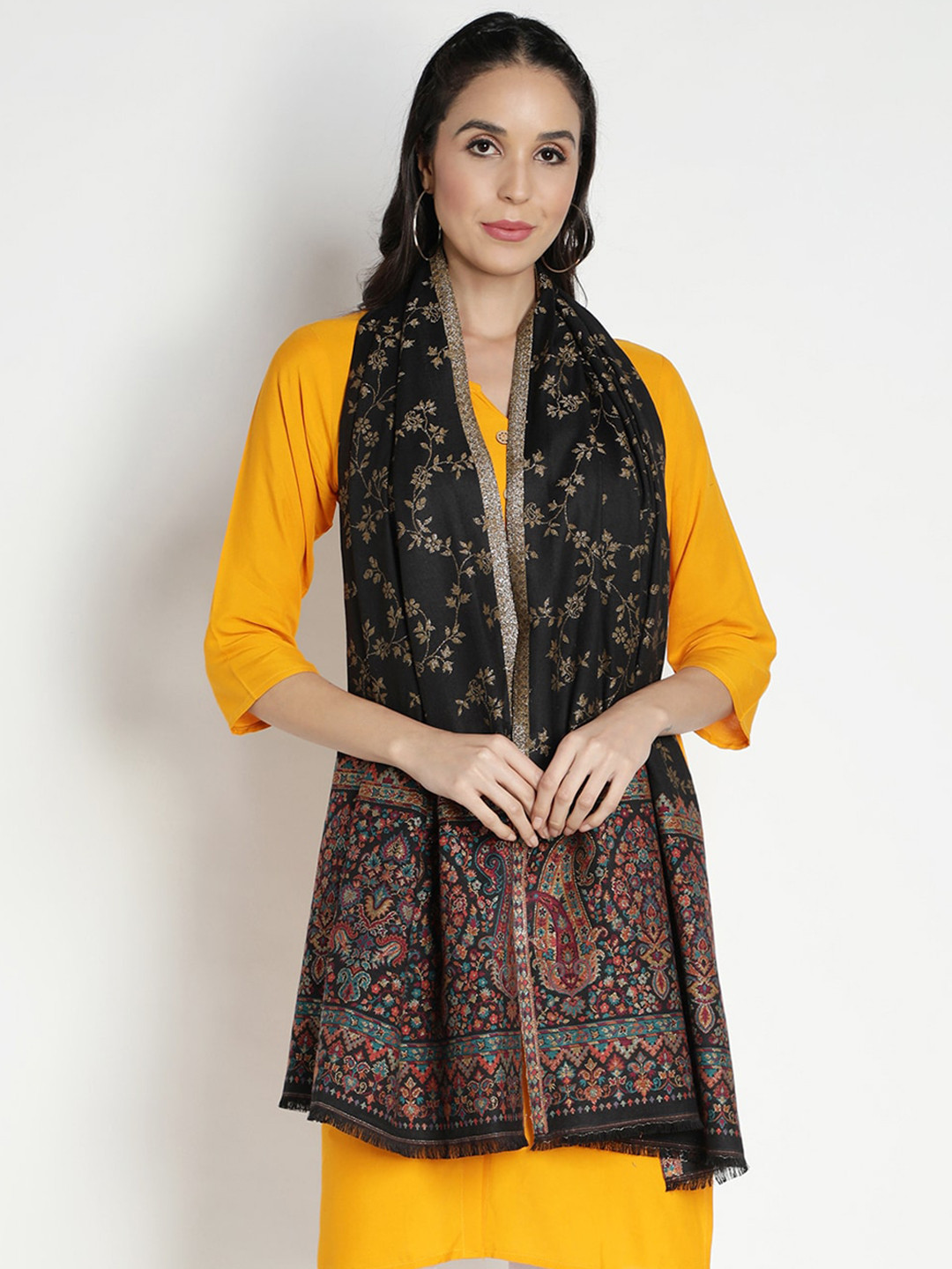 

Moda Chales Women Printed Zari Wool Blend Shawl, Black