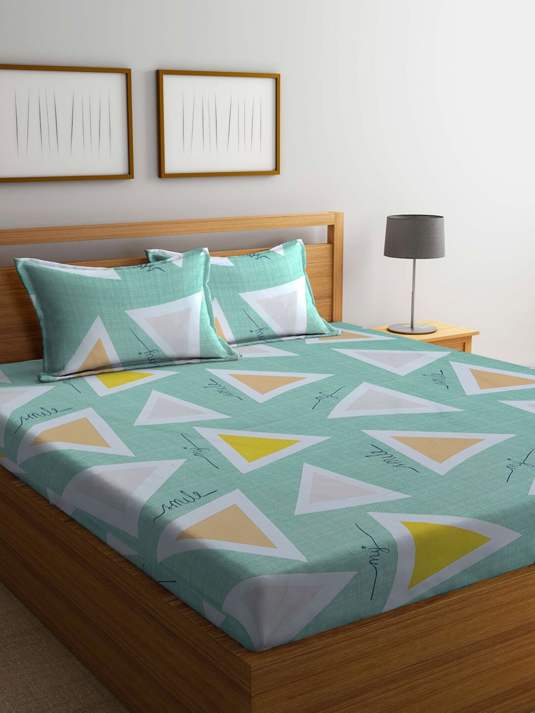 

KLOTTHE Geometric 300 TC King Bedsheet With 2 Pillow Covers, Sea green