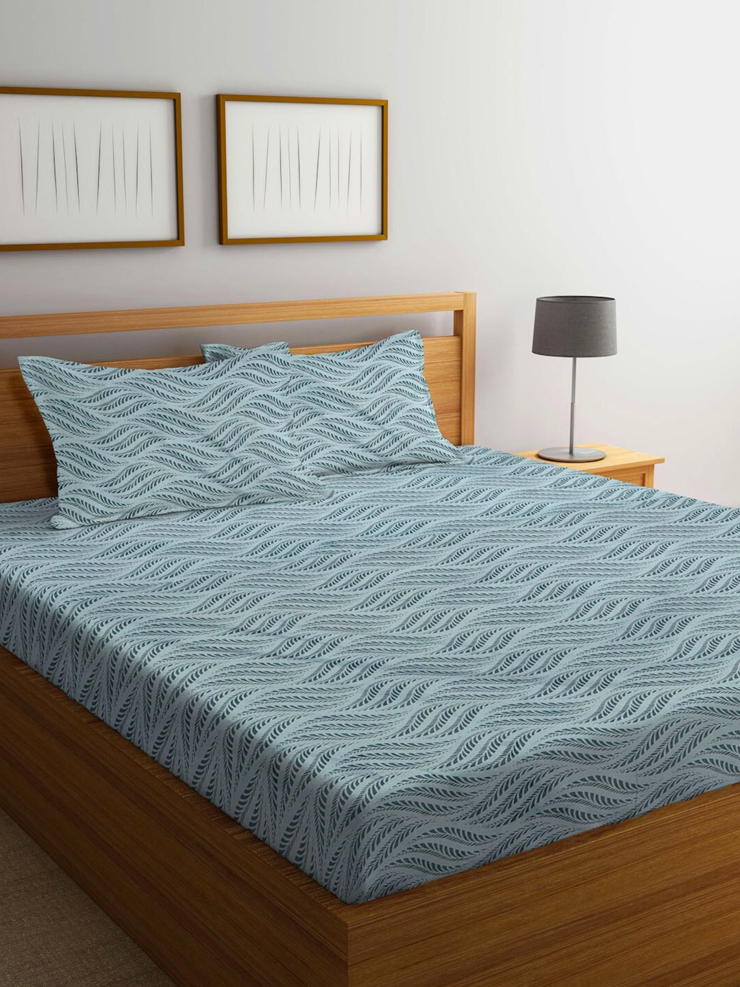 

KLOTTHE Printed 300 TC King Bedsheet with 2 Pillow Covers, Sea green