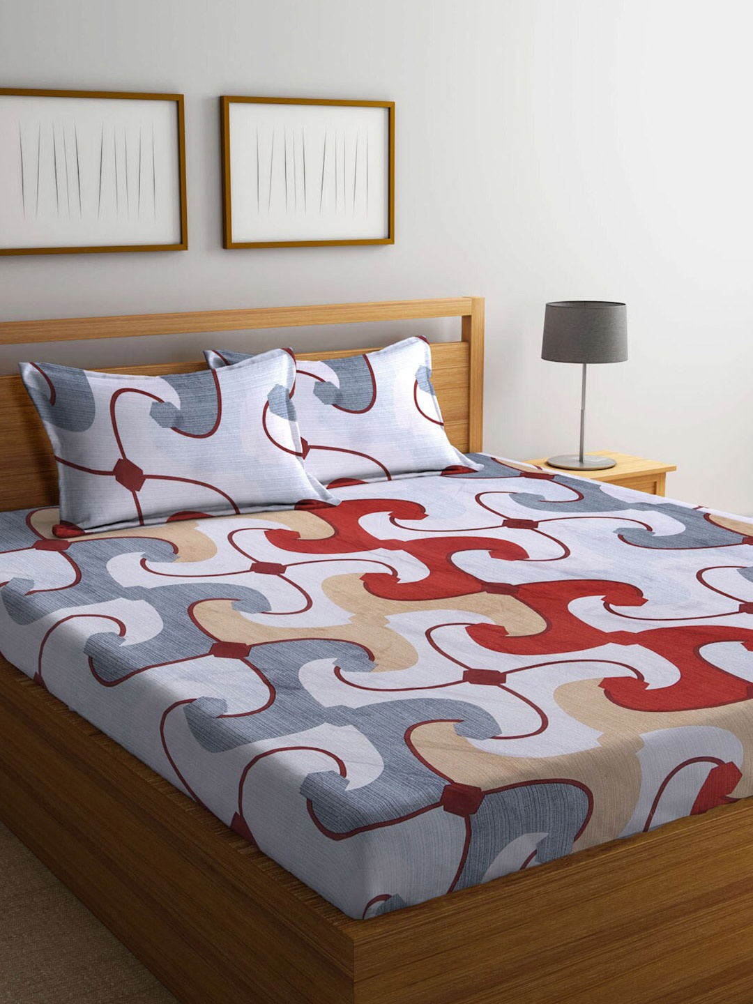 

KLOTTHE Printed 300 TC King Bedsheet with 2 Pillow Covers, Grey