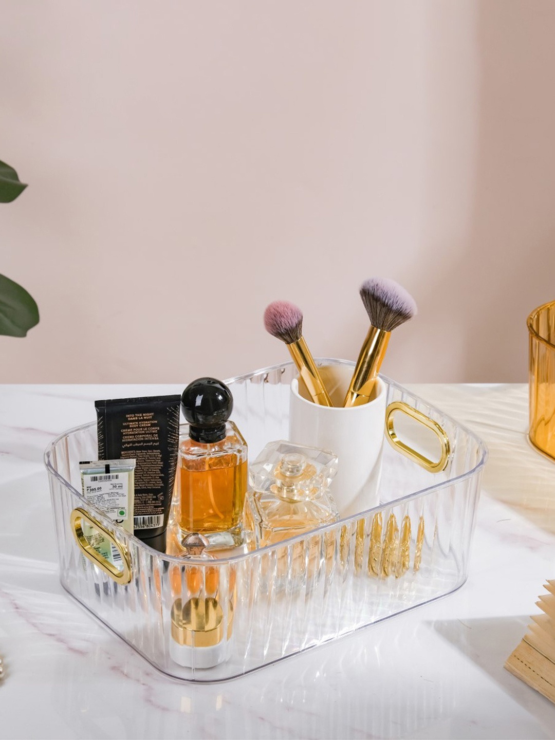 

Nestasia Transparent & Gold-Toned Ribbed Storage Organiser