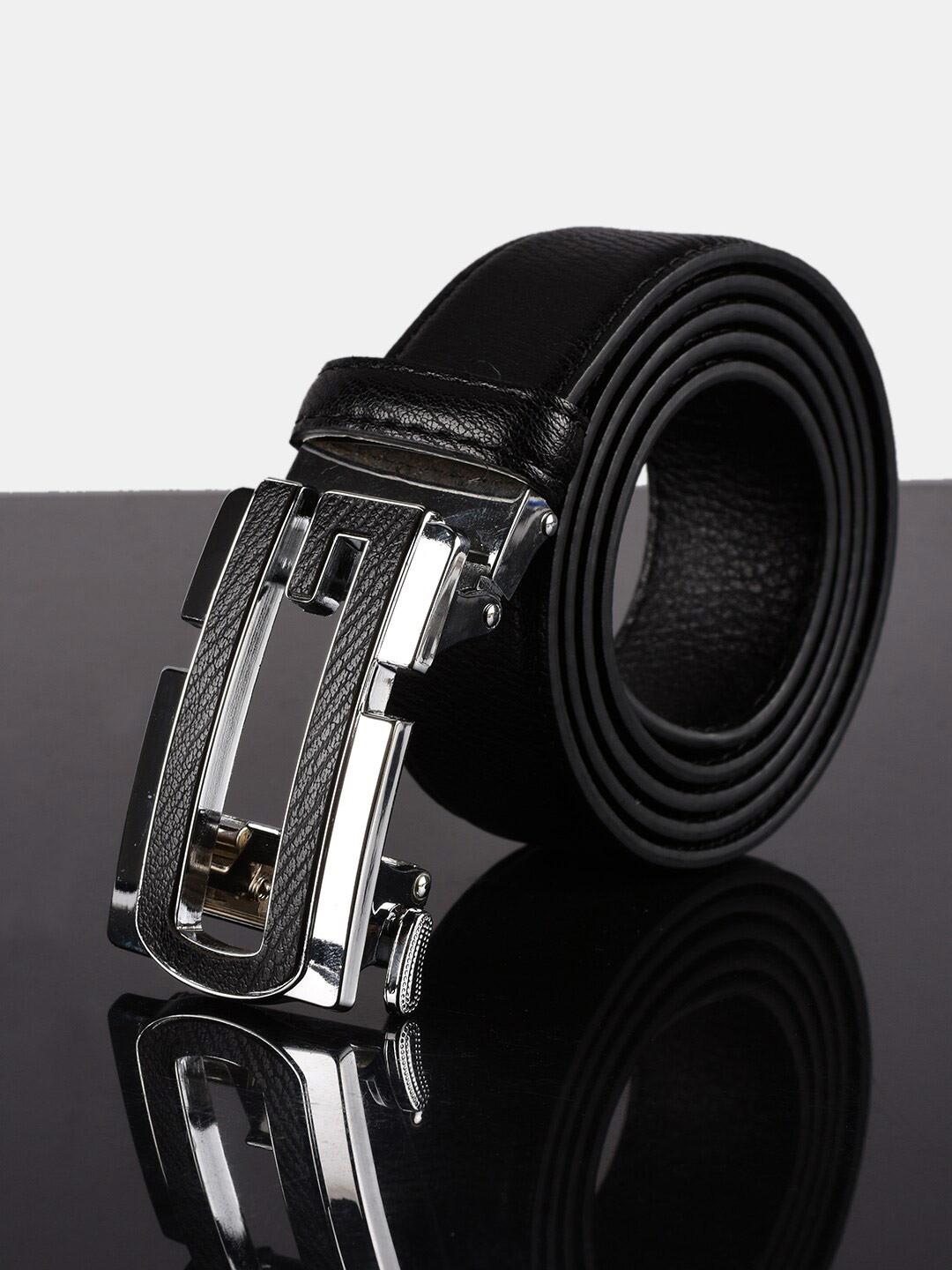 

BuckleUp Men Black Belt
