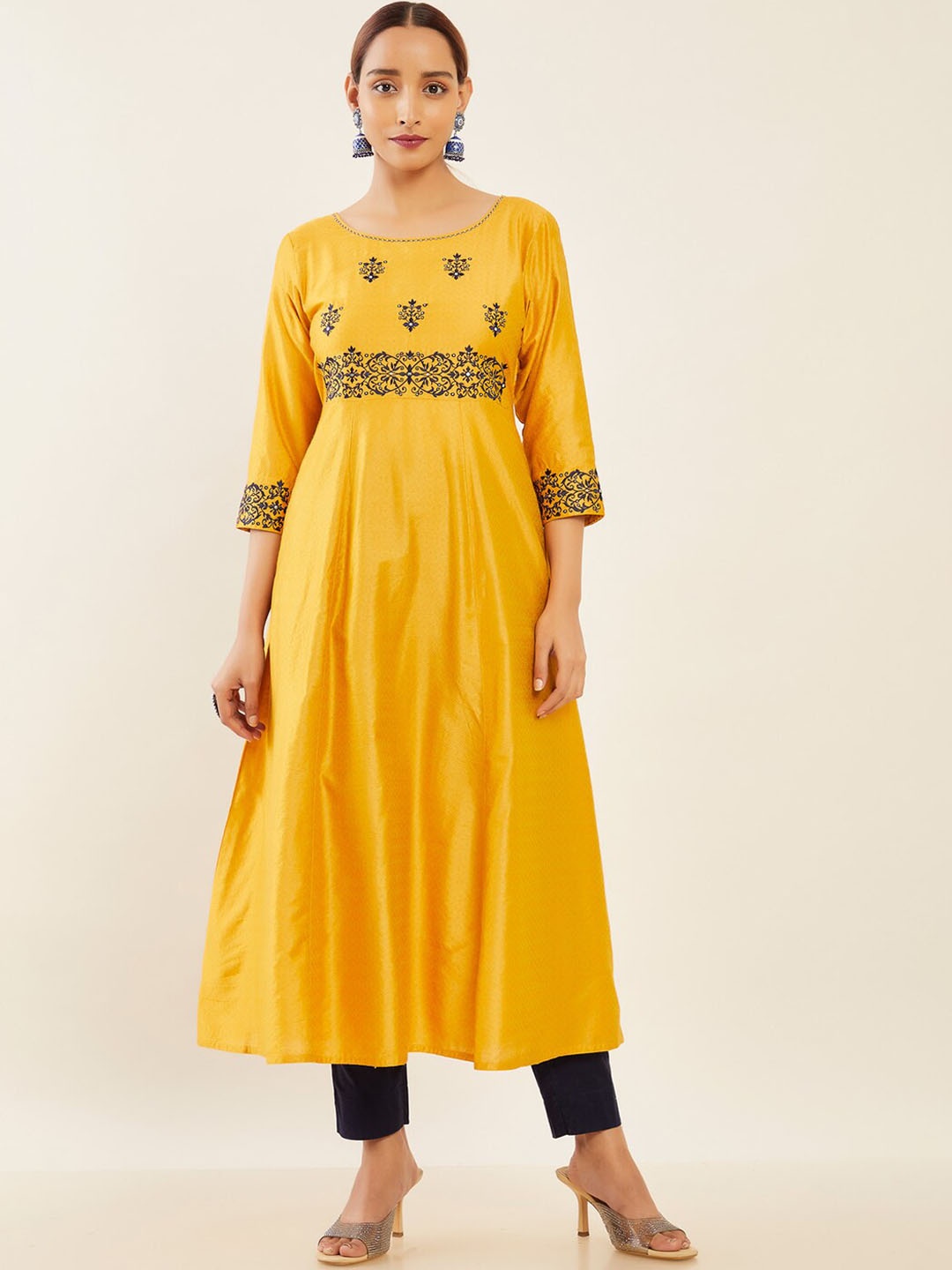 

Maybell Women Ethnic Motifs Anarkali Kurta, Yellow