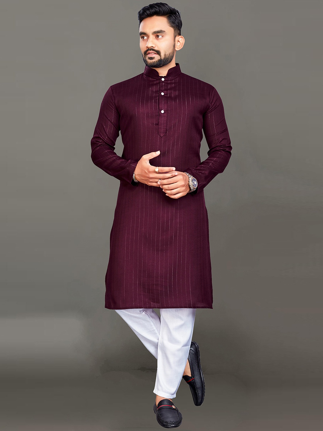 

Ekta Textiles Men Striped Pure Cotton Kurta with Pyjamas, Purple