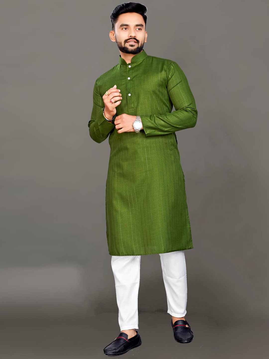 

Ekta Textiles Men Striped Pure Cotton Kurta with Pyjamas, Green