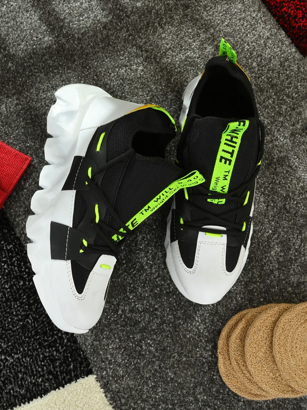

JOKATOO Men Colourblocked Sneakers, Black